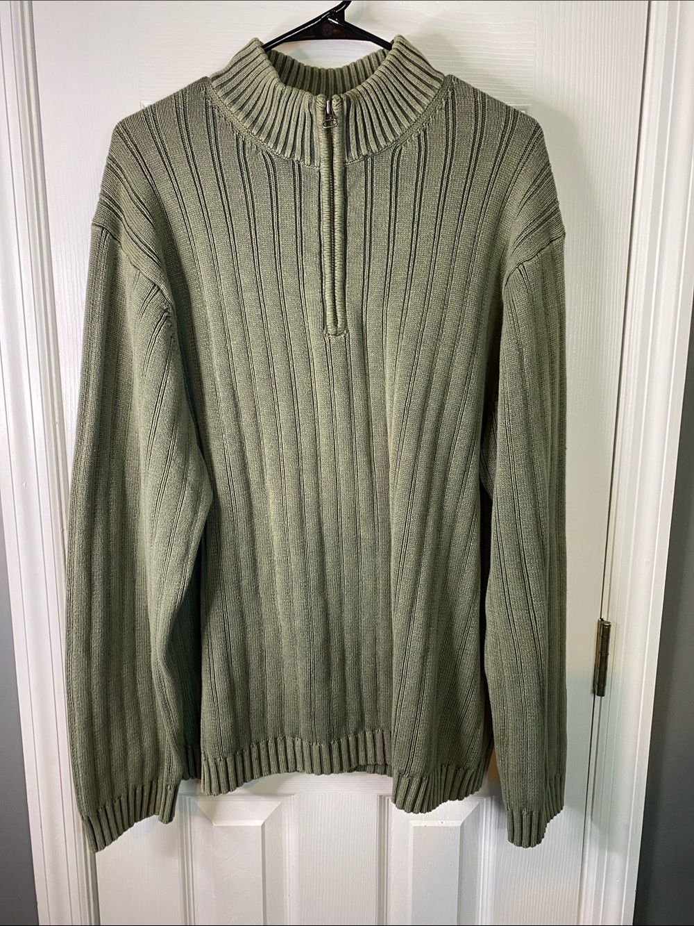 Hathaway Men's Half-Zip Ribbed Sweater - Olive Green Size XLarge.